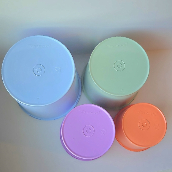 NIB Tupperware 4 Tall Canister Nesting Set w 1-touch Lids, Retro Multicolor 8pc - Picture 7 of 8